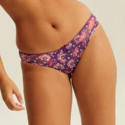 Culotte Mûre LUCCIA SWING -Lingerie Divine Boutique BL02459 9D6 WEB 1 2d02878e 92bb 4161 87dc f6b37df92b34