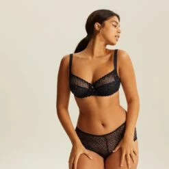 Culotte Haute Noir Sublime AMELIA -Lingerie Divine Boutique BL03481 03A WEB 3 9bcba36e 1f48 4021 aa71 dc75ec4d256d
