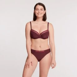 Soutien-gorge Emboîtant Avec Armatures Cassis Sydney Pure 9 Soutien-gorge Emboîtant Avec Armatures Cassis Sydney Pure -Lingerie Divine Boutique BL14563 08B WEB 3