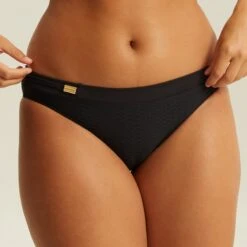 Culotte De Bain Noire VENTOTENE 8 Culotte De Bain Noire VENTOTENE -Lingerie Divine Boutique CS02109 030 WEB 1 921c64c0 e764 4505 9417 02cbc4ea4c80