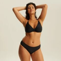 Culotte Haute De Bain Noir VENTOTENE -Lingerie Divine Boutique CS03109 030 WEB 3 882362db b7ca 4fed 9dbd 4171b5ba7054